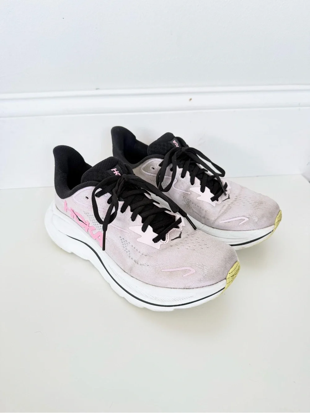 Hoka Clifton 10 Women's Pale Pink and Black Running Sneakers